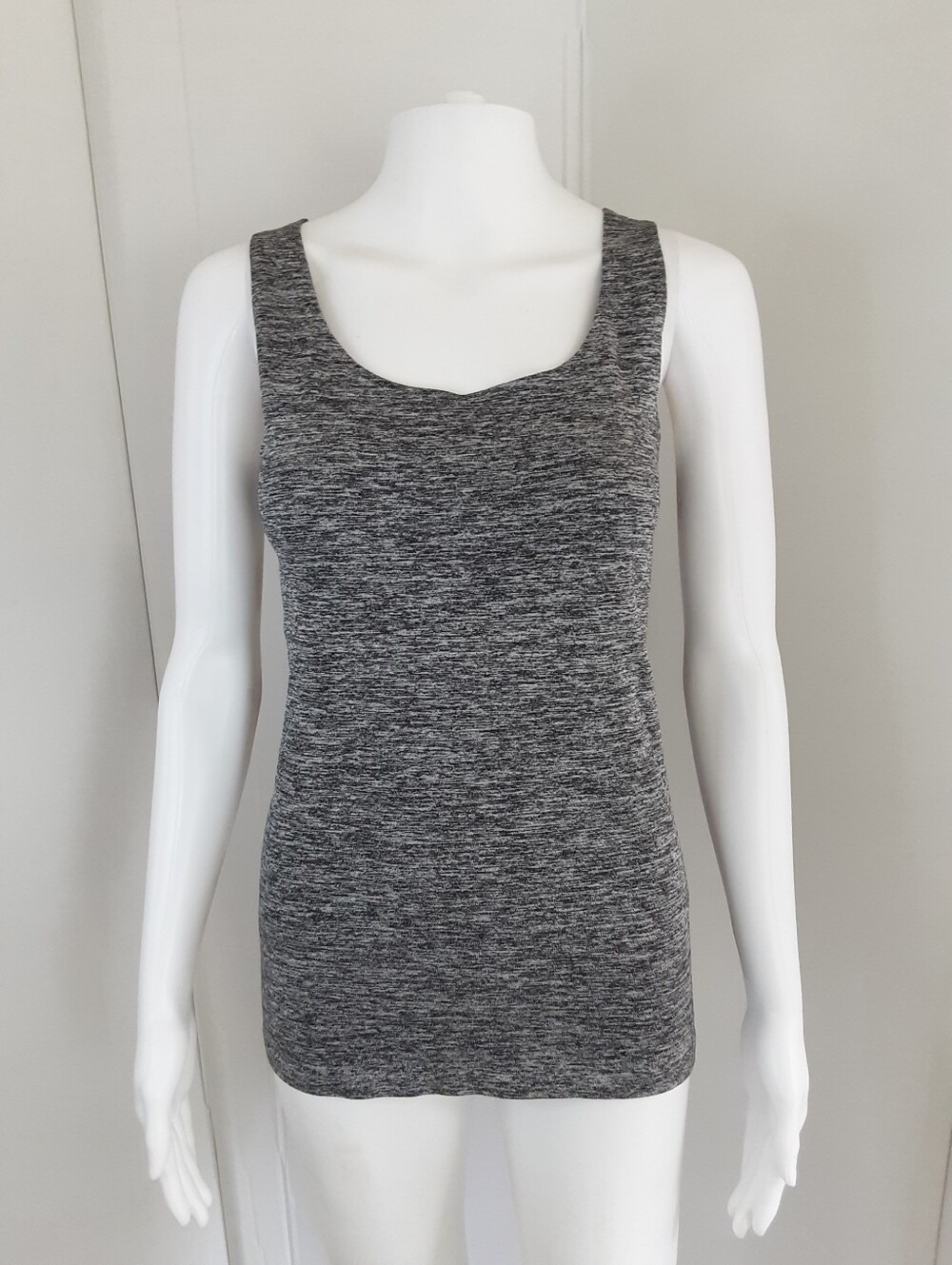 ELLI TAHARI Sports Gym Grey Heather Tank Top Sz M/L